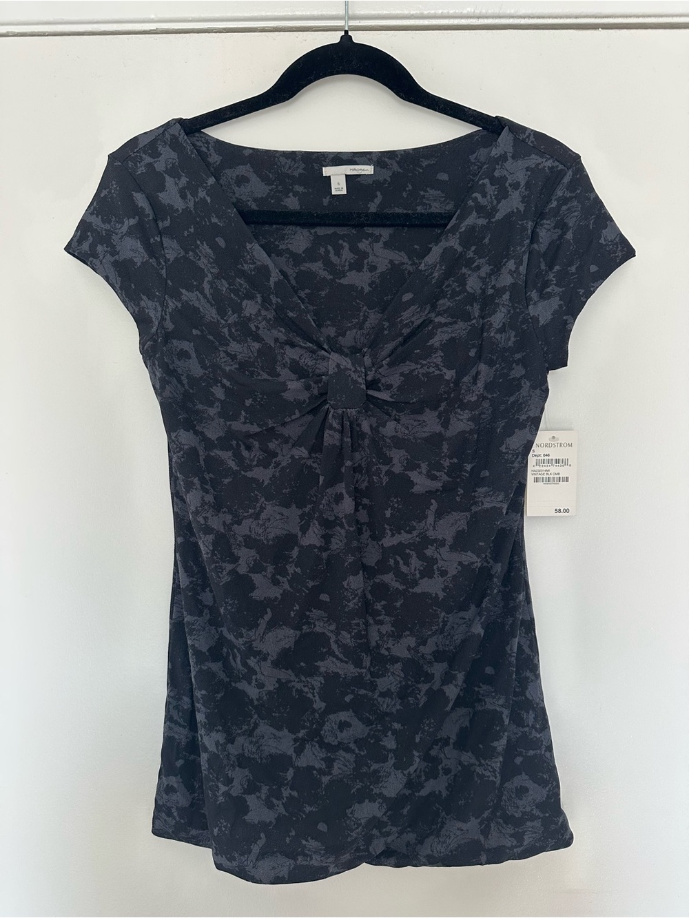 NWT Halogen V-Neck Knot-Front Short-Sleeve Top